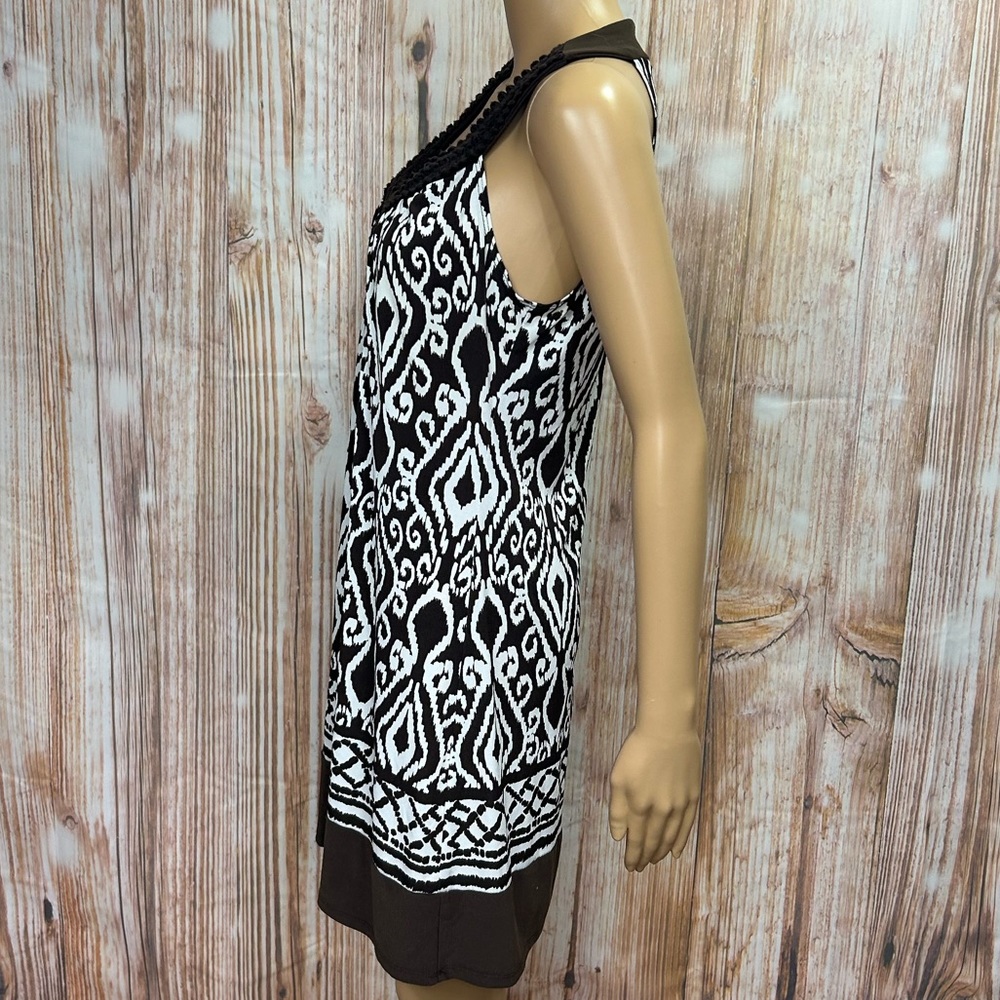 Wrapper Print Shift Dress‎ - Picture 3 of 7